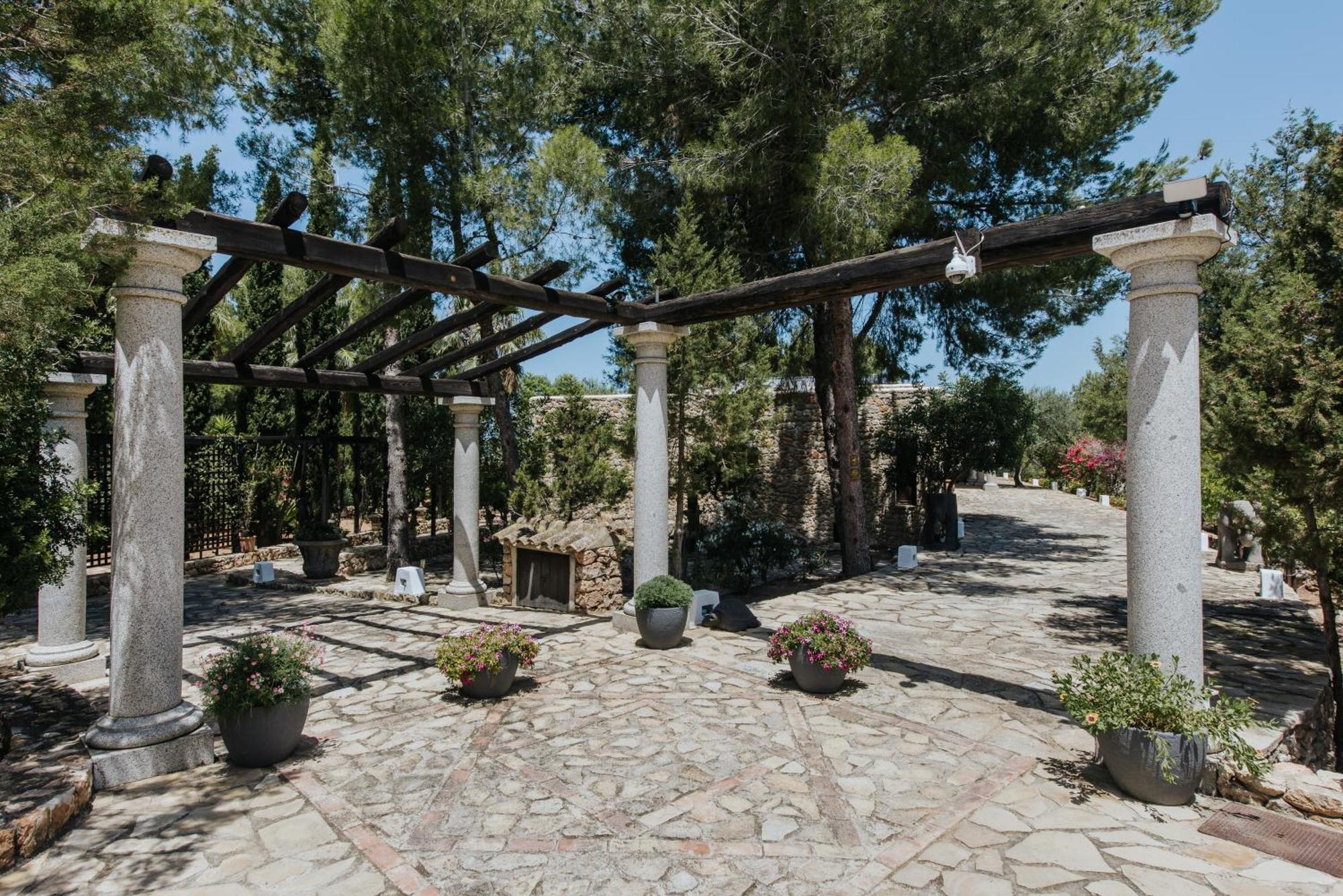 Villa & Guesthouse Paissa D'En Bernat Cala Tarida  Eksteriør billede