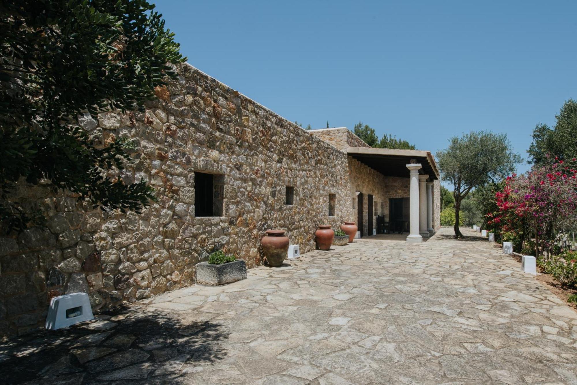 Villa & Guesthouse Paissa D'En Bernat Cala Tarida  Eksteriør billede
