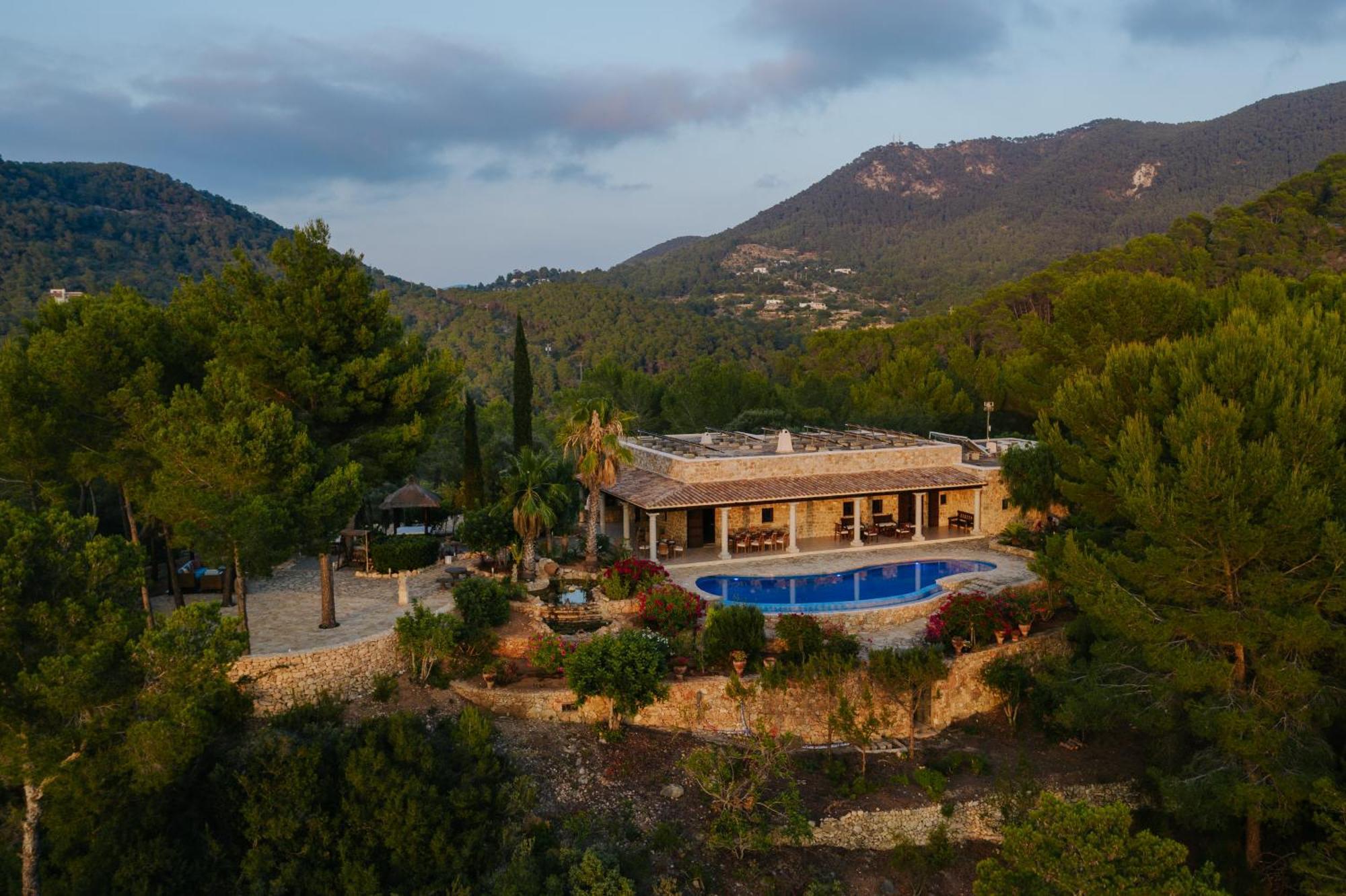 Villa & Guesthouse Paissa D'En Bernat Cala Tarida  Eksteriør billede