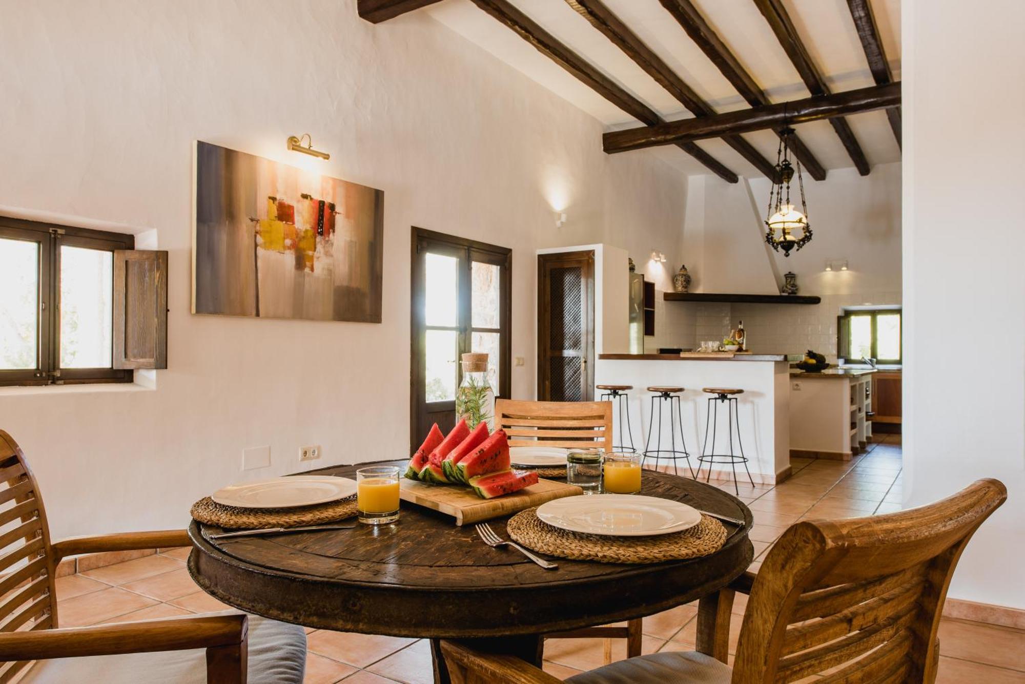 Villa & Guesthouse Paissa D'En Bernat Cala Tarida  Eksteriør billede