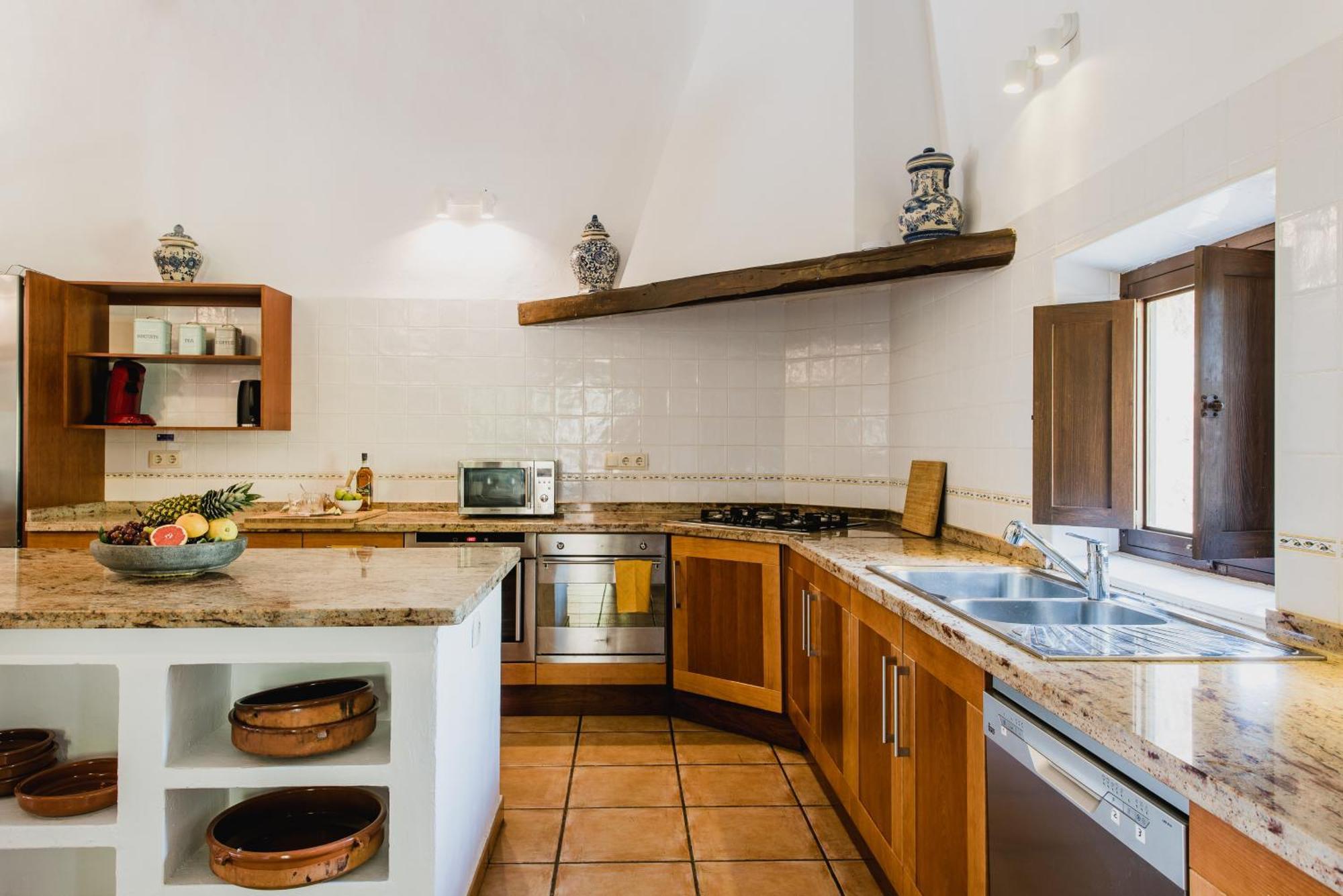Villa & Guesthouse Paissa D'En Bernat Cala Tarida  Eksteriør billede