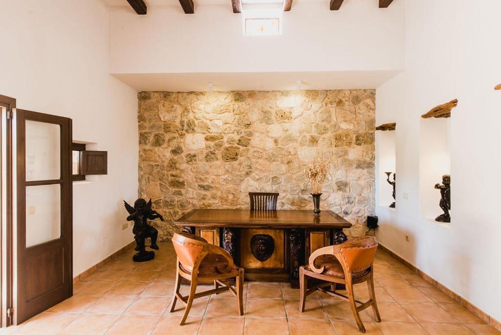 Villa & Guesthouse Paissa D'En Bernat Cala Tarida  Eksteriør billede